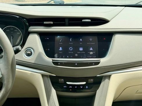 Used 2020 Cadillac XT5 Premium Luxury AWD/4WD image 22