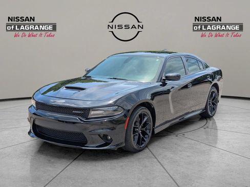 Used 2019 Dodge Charger GT w/ Plus Group RWD image 2