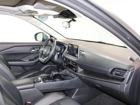 Used 2023 Nissan Rogue SV w/ SV Premium B Package AWD/4WD image 26