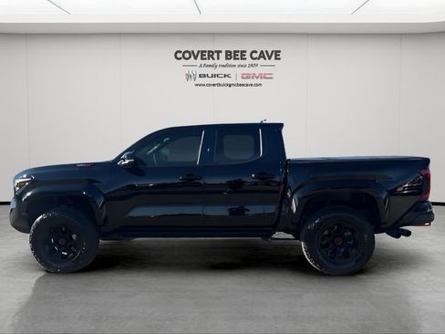 Used 2025 Toyota Tacoma TRD Pro image 5