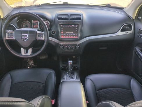 Used 2020 Dodge Journey Crossroad w/ Popular Equipment Group image 14