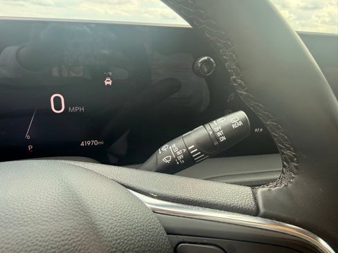 Used 2024 Buick Encore GX Sport Touring FWD image 32