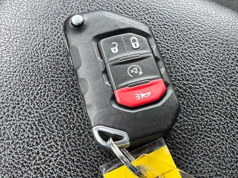 Used 2024 Jeep Wrangler Unlimited Sport AWD/4WD image 32