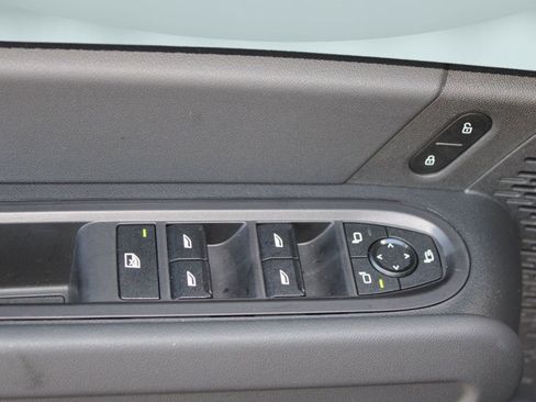 Used 2025 MINI Cooper Countryman S w/ Comfort Package Max image 13