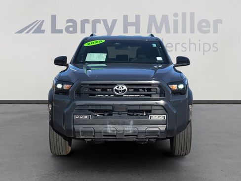Used 2025 Toyota 4Runner SR5 image 8