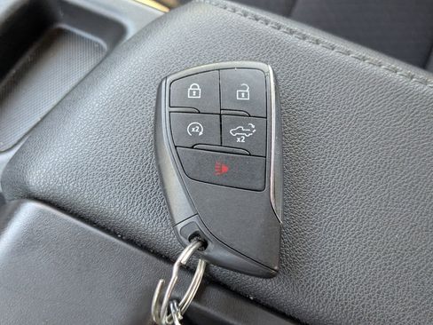 Used 2023 Chevrolet Silverado 1500 LT image 33