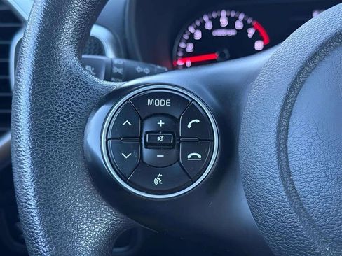 Used 2022 Kia Soul LX w/ Technology Package image 23