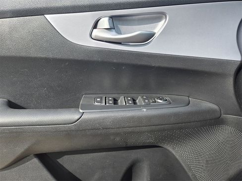 Certified 2024 Kia Forte LXS image 25