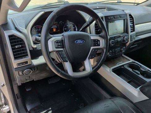 Used 2019 Ford F250 Lariat w/ Lariat Value Package AWD/4WD image 14