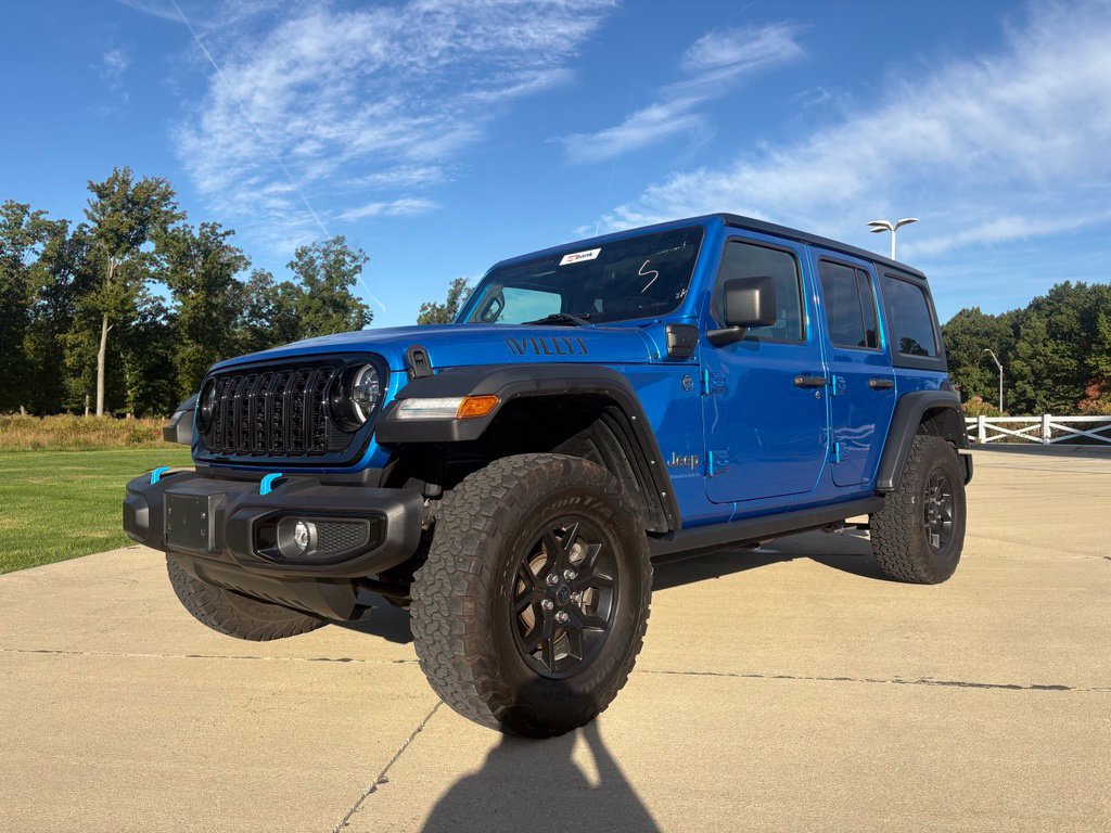 Used 2024 Jeep Wrangler Unlimited AWD/4WD image 1
