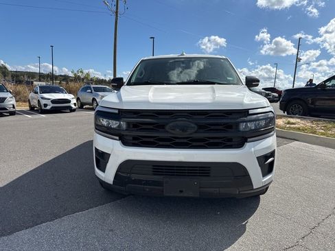 Used 2022 Ford Expedition Max XLT image 6