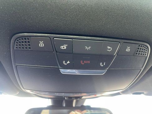 Used 2018 Mercedes-Benz GLC 300 4MATIC image 39