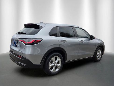 Used 2024 Honda HR-V LX image 7