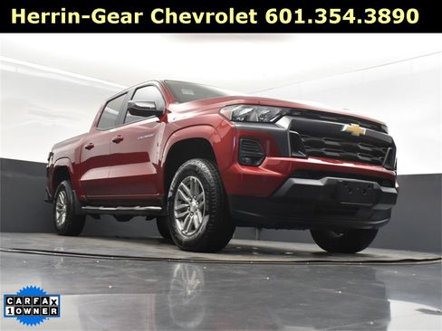 Used 2024 Chevrolet Colorado LT w/ LT Convenience Package II image 44