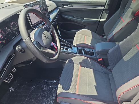 New 2026 Volkswagen GTI SE FWD image 18