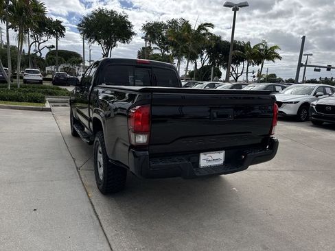 Used 2021 Toyota Tacoma SR w/ SR Convenience Package RWD image 13