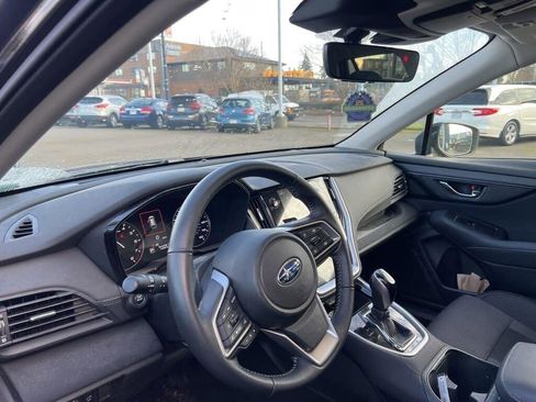 Used 2023 Subaru Outback Premium image 7