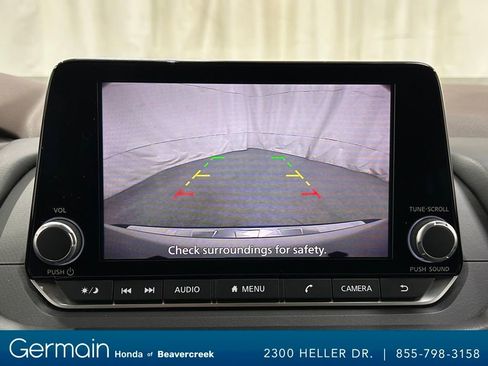 Used 2023 Nissan Rogue SV image 24