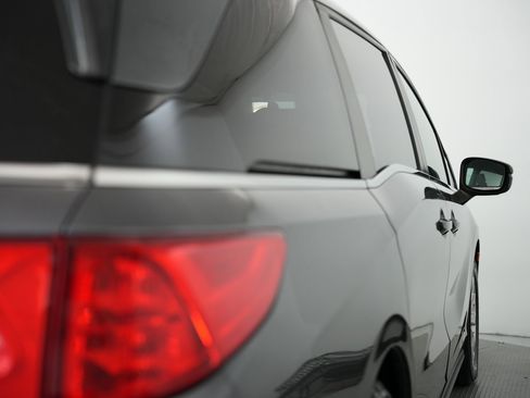 Used 2018 Honda Odyssey LX image 58