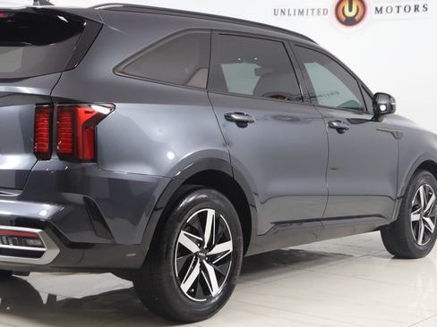 Used 2023 Kia Sorento EX w/ Panoramic Sunroof Package FWD image 46