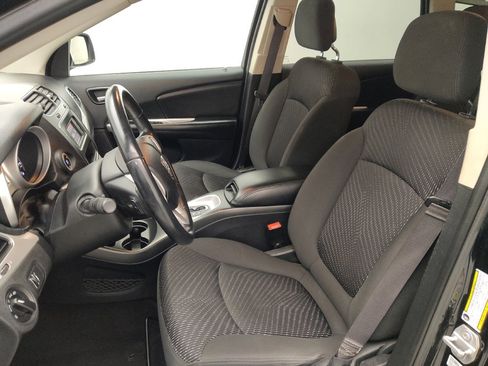 Used 2018 Dodge Journey SE w/ Connectivity Group FWD image 17
