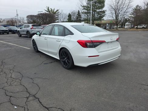 Used 2023 Honda Civic Sport image 5
