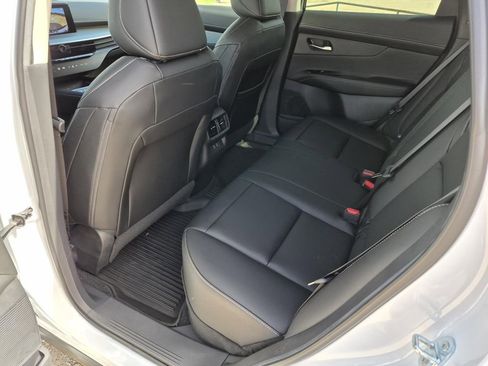 Used 2025 Nissan Murano SL image 16