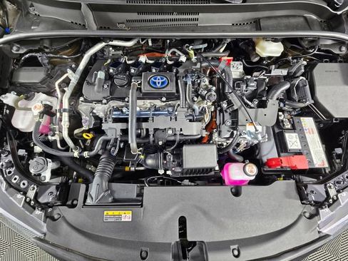 Used 2024 Toyota Corolla SE image 13