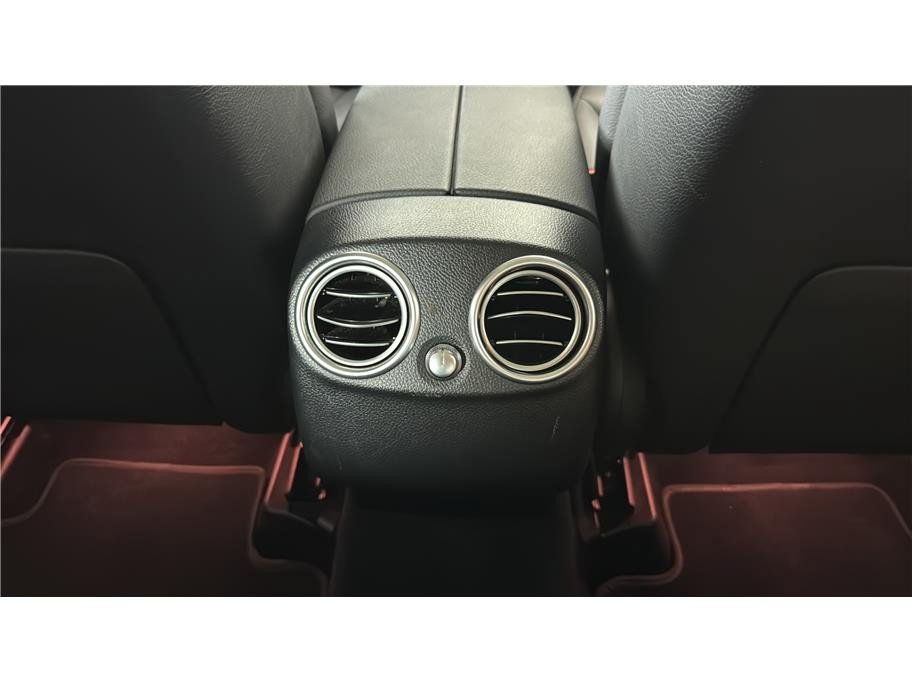 Used 2020 Mercedes-Benz GLC 300 image 19