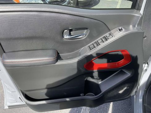 Used 2023 Nissan Frontier PRO-4X w/ Pro-4X Premium Package image 20