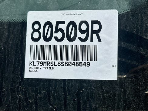 Used 2025 Chevrolet TrailBlazer LT AWD/4WD image 3