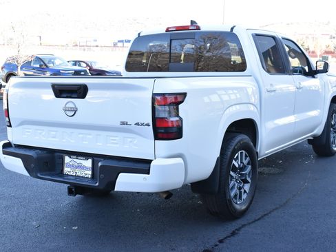 Used 2024 Nissan Frontier SL w/ Technology Package image 6