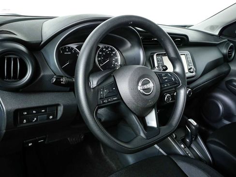 Used 2024 Nissan Kicks S FWD image 4