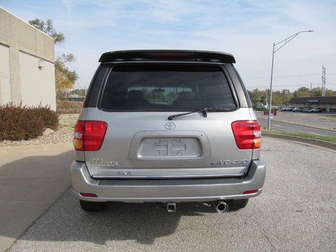 Used 2002 Toyota Sequoia SR5 AWD/4WD image 7