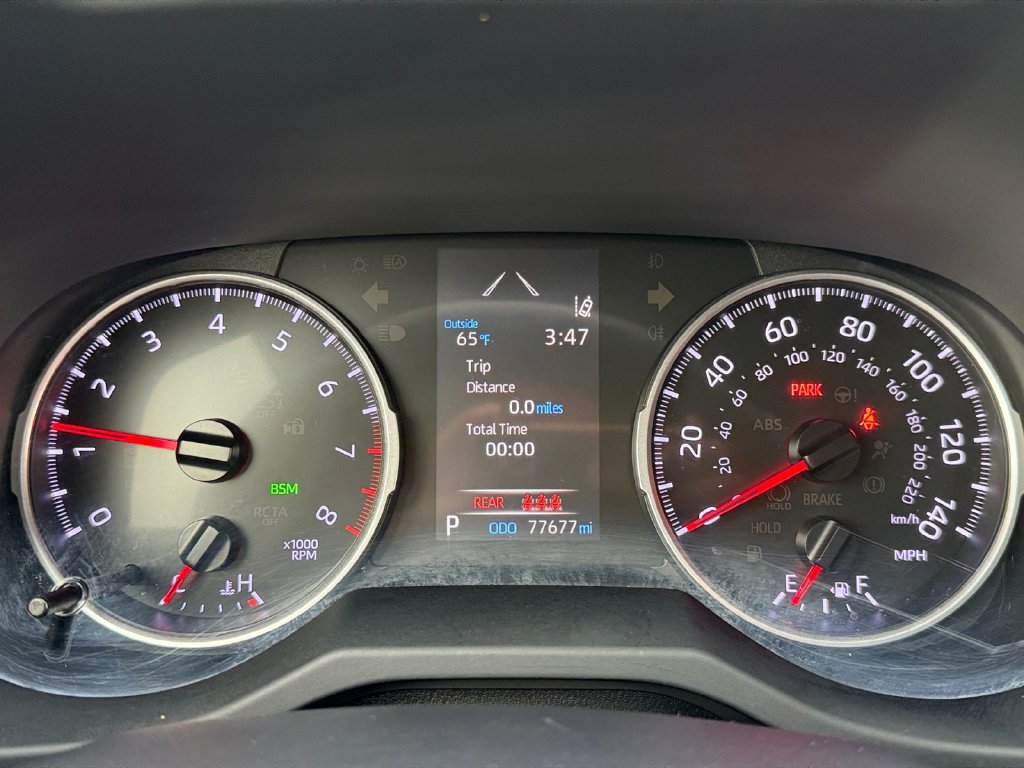 Used 2019 Toyota RAV4 XLE FWD image 13