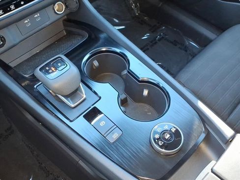 Certified 2025 Nissan Rogue SV image 22