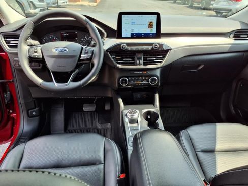 Used 2022 Ford Escape SEL image 12