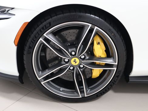 Certified 2024 Ferrari Roma Spider image 19