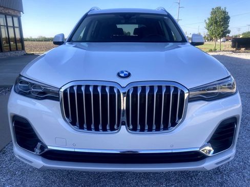 Used 2022 BMW X7 xDrive40i w/ Premium Package AWD/4WD image 4