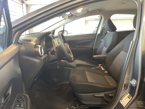 Used 2023 Nissan Versa S w/ Trunk Package image 5