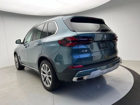 Certified 2025 BMW X5 xDrive40i image 4