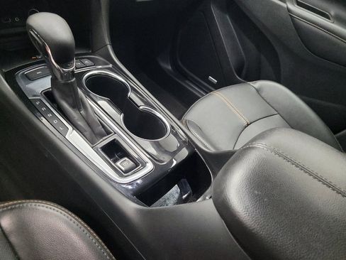 Used 2024 Chevrolet Equinox Premier AWD/4WD image 26