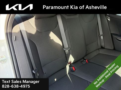 New 2026 Kia K4 LX image 21