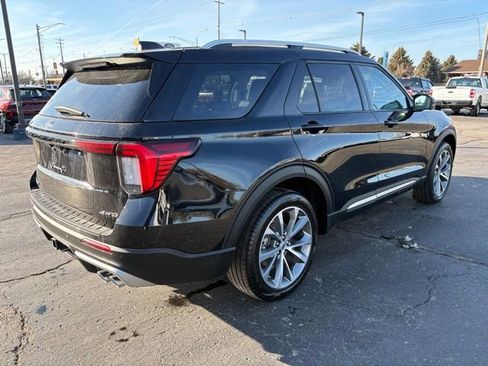 Used 2025 Ford Explorer Platinum w/ Ultimate Package image 10