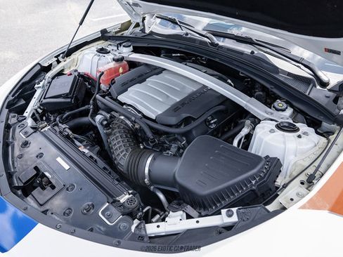 Used 2017 Chevrolet Camaro SS RWD image 26