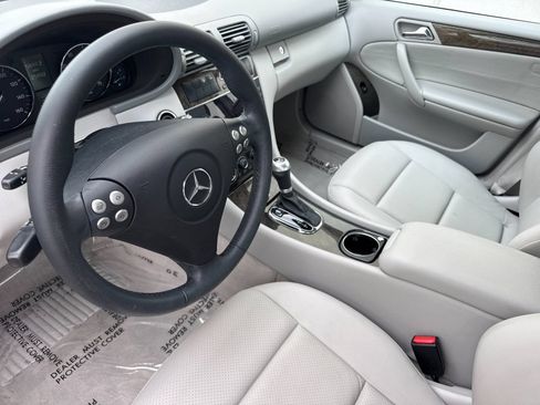 Used 2007 Mercedes-Benz C 230 Sedan image 10