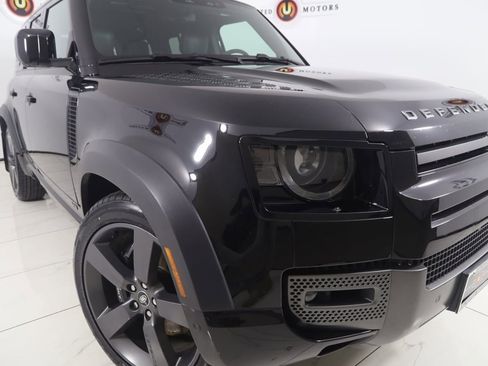 Used 2023 Land Rover Defender 110 V8 image 17