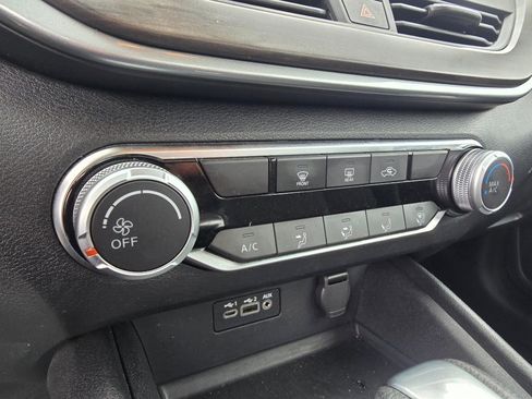 Used 2025 Nissan Altima 2.5 SV image 20