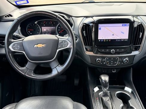Used 2021 Chevrolet Traverse LT w/ LT Premium Package AWD/4WD image 20
