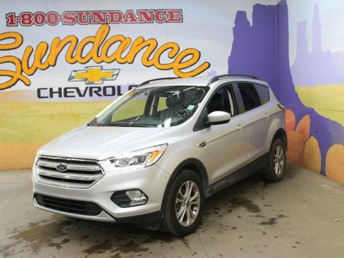 Used 2018 Ford Escape SEL AWD/4WD image 2